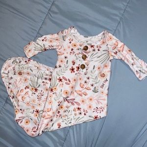 Caden Lane WREN'S WILDFLOWER NEWBORN BABY KNOT GOWN